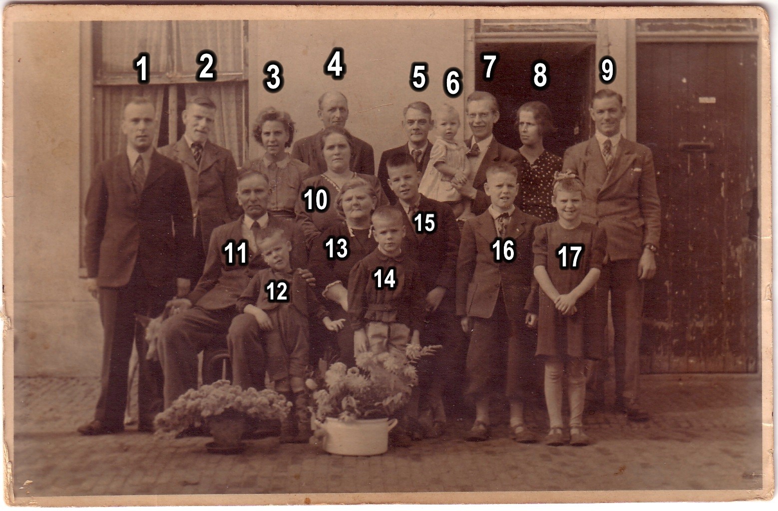 Klik voor foto in apart venster aartje_van_diermen___van_den_broek_nr_8.jpg
